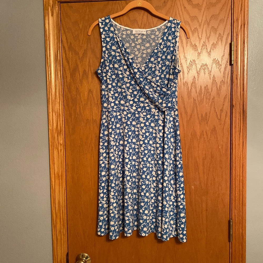Blue and white floral dress - last chance!